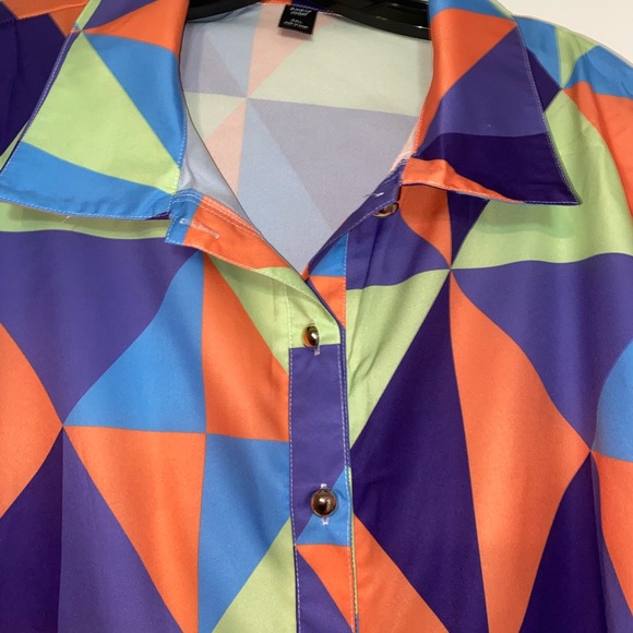 2/$15 Plus Geo Print Button Down Top - Picture 2 of 4
